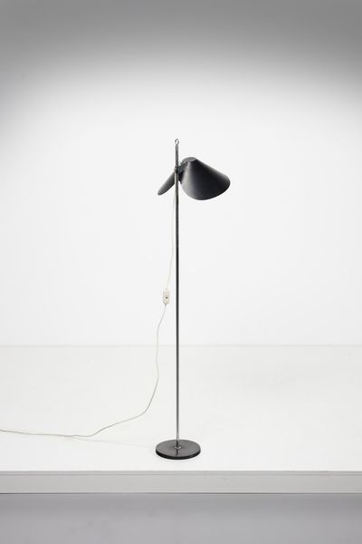 CACCIA DOMINIONI LUIGI (n. 1913) : Lampada da terra Monachella per Azucena  - Asta Asta 371 | DESIGN E ARTI DECORATIVE DEL NOVECENTO Online - Associazione Nazionale - Case d'Asta italiane