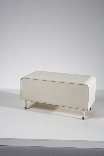 CHIGGIO ENNIO (n. 1938) : Cassettiera per Nikol  - Asta Asta 371 | DESIGN E ARTI DECORATIVE DEL NOVECENTO Online - Associazione Nazionale - Case d'Asta italiane