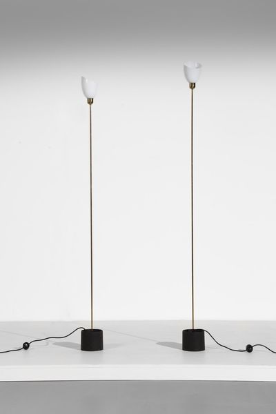 MANIFATTURA ITALIANA : Coppia di lampade da terra  - Asta Asta 371 | DESIGN E ARTI DECORATIVE DEL NOVECENTO Online - Associazione Nazionale - Case d'Asta italiane