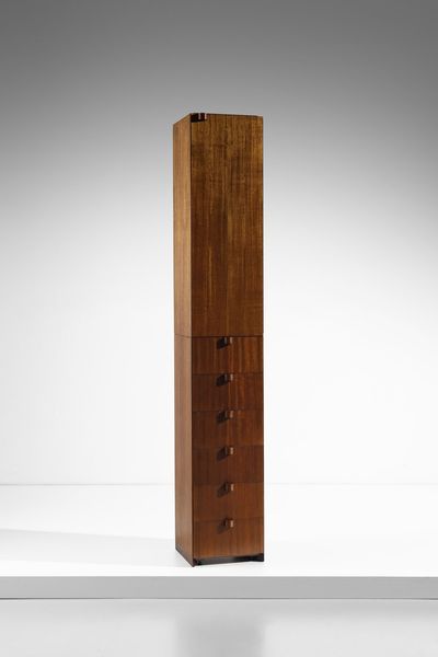 SCARPA AFRA (1937 -2011) & TOBIA (n. 1935) : attribuito. Mobile da soggiorno a colonna per Bernini  - Asta Asta 371 | DESIGN E ARTI DECORATIVE DEL NOVECENTO Online - Associazione Nazionale - Case d'Asta italiane