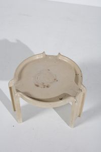 STOPPINO GIOTTO (n. 1926) : Tre tavolini impilabili per Kartell  - Asta Asta 371 | DESIGN E ARTI DECORATIVE DEL NOVECENTO Online - Associazione Nazionale - Case d'Asta italiane