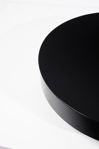 RIZZO WILLY (1928 - 2013) : Tavolo da salotto  - Asta Asta 371 | DESIGN E ARTI DECORATIVE DEL NOVECENTO Online - Associazione Nazionale - Case d'Asta italiane