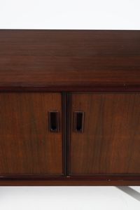FRATTINI GIANFRANCO (1926 - 2004) : Credenza per Cantieri Carugati  - Asta Asta 371 | DESIGN E ARTI DECORATIVE DEL NOVECENTO Online - Associazione Nazionale - Case d'Asta italiane