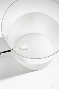 ROSATI GUIDO (n. 1970) : Lampada da tavolo Fatua per Fontana Arte  - Asta Asta 371 | DESIGN E ARTI DECORATIVE DEL NOVECENTO Online - Associazione Nazionale - Case d'Asta italiane