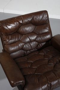 DE SEDE : Coppia di poltrone  - Asta Asta 371 | DESIGN E ARTI DECORATIVE DEL NOVECENTO Online - Associazione Nazionale - Case d'Asta italiane