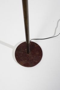 OSTUNI ANGELO : Lampada da terra per Oluce  - Asta Asta 371 | DESIGN E ARTI DECORATIVE DEL NOVECENTO Online - Associazione Nazionale - Case d'Asta italiane