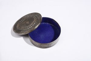 CELESTINO GALLINARO, ATELIER RASA, ATELIER DES ORFEVRES, RENATO VANZELLI, MARCO RIGOVACCA : Gruppo di otto ciotole per Scuola padovana del Selvatico  - Asta Asta 371 | DESIGN E ARTI DECORATIVE DEL NOVECENTO Online - Associazione Nazionale - Case d'Asta italiane