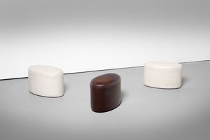 PAOLOZZI LOUIS - Tre poggiapiedi