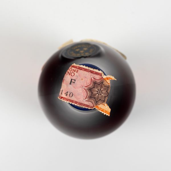 Martell, Cognac V.S. Tres Stars  - Asta Spirito del tempo  - Associazione Nazionale - Case d'Asta italiane