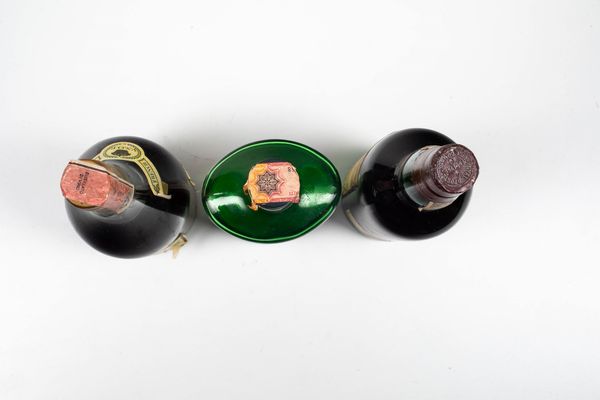 Bardinet, French Brandy Napolon<BR>Burnett's, London Dry Gin<BR>Real Companhia Velha, Vinho do Porto  - Asta Spirito del tempo  - Associazione Nazionale - Case d'Asta italiane