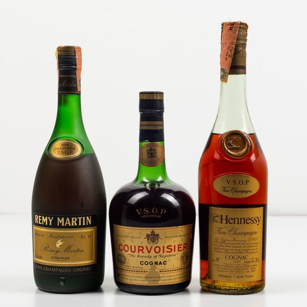 Remy Martin, Fine Champagne Cognac<BR>Courvoisier, Cognac V.S.O.P.<BR>Hennessy, Fine Champagne Cognac V.S.O.P.  - Asta Spirito del tempo  - Associazione Nazionale - Case d'Asta italiane