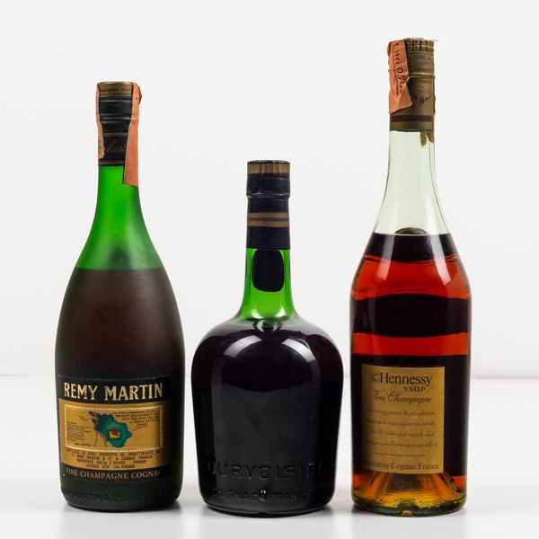 Remy Martin, Fine Champagne Cognac<BR>Courvoisier, Cognac V.S.O.P.<BR>Hennessy, Fine Champagne Cognac V.S.O.P.  - Asta Spirito del tempo  - Associazione Nazionale - Case d'Asta italiane