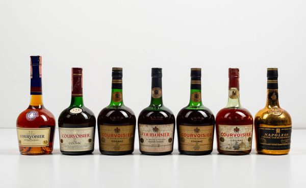Courvoisier, Cognac Napoleon Cour Imperiale nombre limit� <BR>Courvoisier, Cognac V.S.O.P.<BR>Courvoisier, Cognac Trois Etoilles Lux <BR>Courvoisier, Liqueur Cognac V.S.O.P. <BR>Courvoisier, Cognac V.S.  - Asta Spirito del tempo  - Associazione Nazionale - Case d'Asta italiane