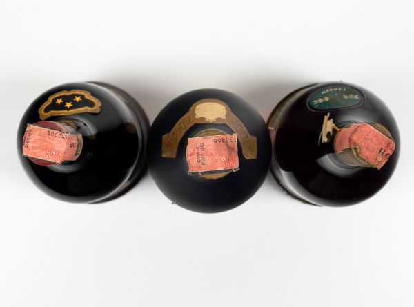 Normandin, Cognac Tre Stelle<BR>Chateau D'Uffaut, Grande Champagne Cognac<BR>Larsen, Cognac Napoleon  - Asta Spirito del tempo  - Associazione Nazionale - Case d'Asta italiane