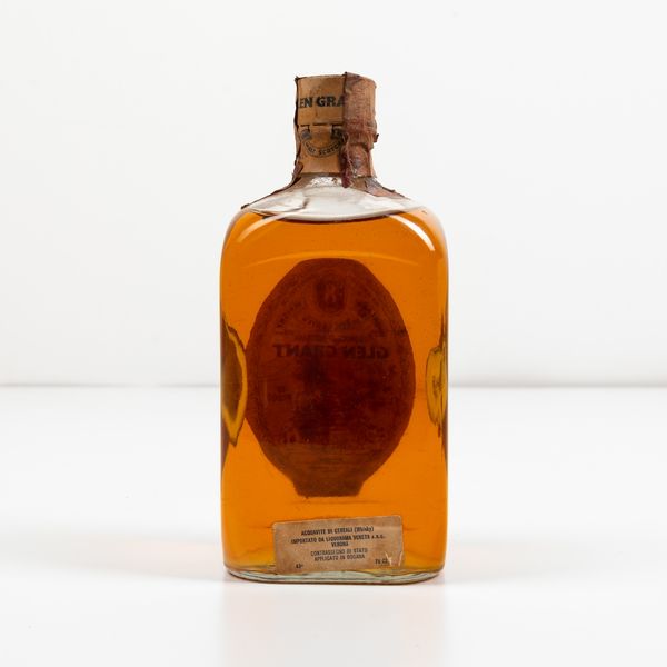 Glen Grant, Highland Malt Scotch Whisky 8 years old  - Asta Spirito del tempo  - Associazione Nazionale - Case d'Asta italiane