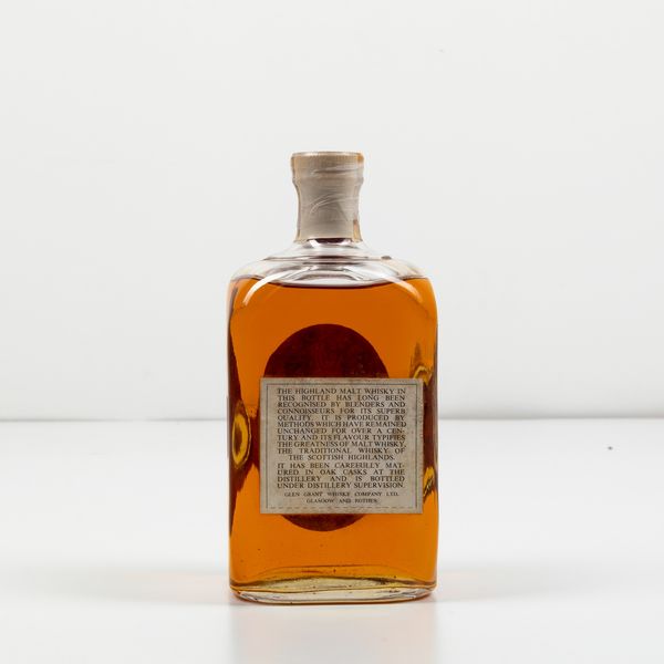 Glen Grant, Highland Malt Scotch Whisky 10 years old  - Asta Spirito del tempo  - Associazione Nazionale - Case d'Asta italiane