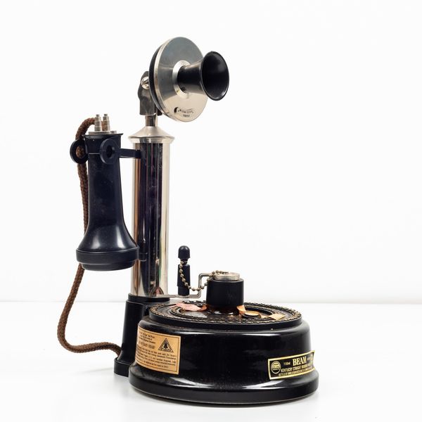 James B. Beam, Kentucky Straight Bourbon Decanter Beam's 1904 100 Digit Dial Phone Whiskey Beam 100 months old  - Asta Spirito del tempo  - Associazione Nazionale - Case d'Asta italiane