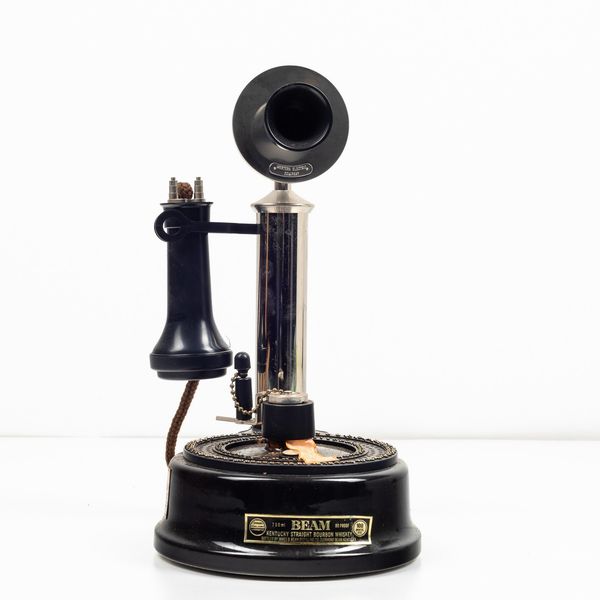 James B. Beam, Kentucky Straight Bourbon Decanter Beam's 1904 100 Digit Dial Phone Whiskey Beam 100 months old  - Asta Spirito del tempo  - Associazione Nazionale - Case d'Asta italiane