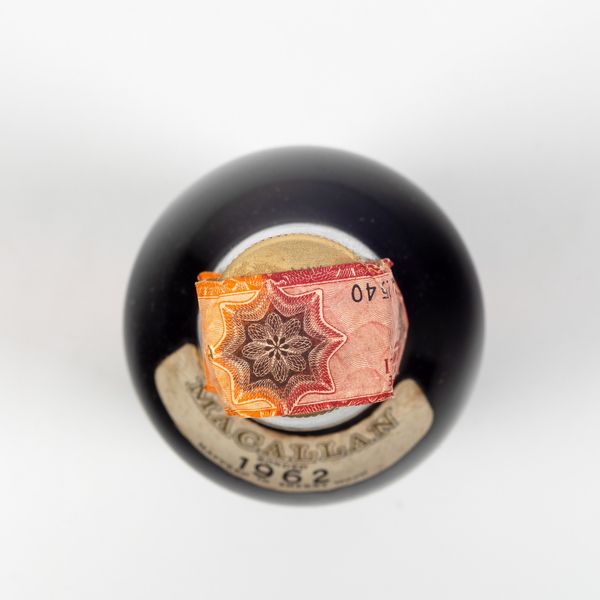 Macallan, Pure Highland Malt Scotch Whisky  - Asta Spirito del tempo  - Associazione Nazionale - Case d'Asta italiane