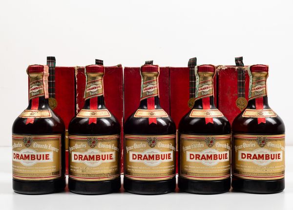 Prince Charles Edward's, Liqueur Drambuie  - Asta Spirito del tempo  - Associazione Nazionale - Case d'Asta italiane