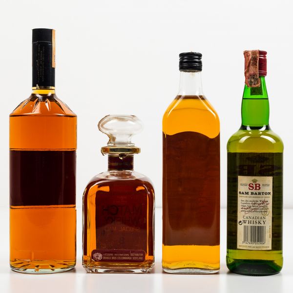 Black Velvet, Canadian Whisky<BR>Burn Brae, Match Whisky Special Malt 8 years old<BR>Cromwell�s, Old Scotch Whisky 12 years old<BR>Sam Barton, Canadian Whisky 5 years old  - Asta Spirito del tempo  - Associazione Nazionale - Case d'Asta italiane