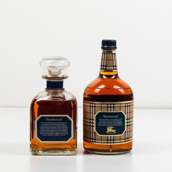 Burberrys, Blended Scotch Whisky 12 years old<BR>Burberrys, Blended Scotch Whisky 15 years old  - Asta Spirito del tempo  - Associazione Nazionale - Case d'Asta italiane