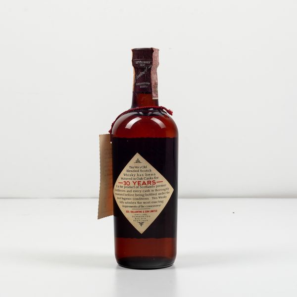 Ballantine's, Very Old Scotch Whisky 30 years old  - Asta Spirito del tempo  - Associazione Nazionale - Case d'Asta italiane