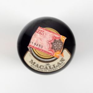 Macallan, Single Highland Malt Scotch Whisky 10 years old  - Asta Spirito del tempo  - Associazione Nazionale - Case d'Asta italiane