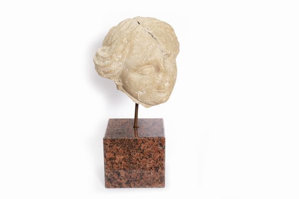 Antica testa femminile in marmo  - Asta Incanti d'Arte - Associazione Nazionale - Case d'Asta italiane