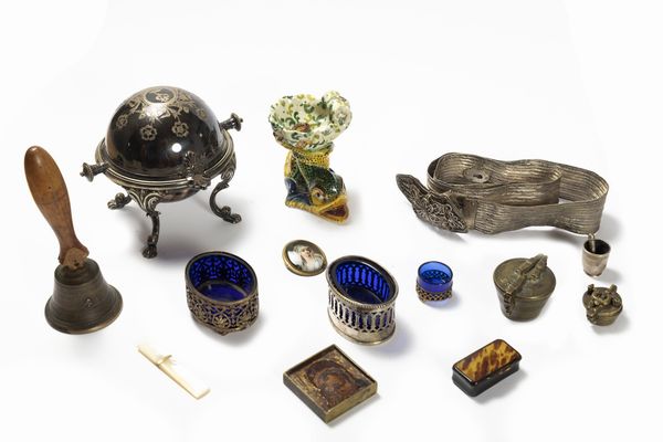 Lotto composto da quattordici oggetti diversi  - Asta Incanti d'Arte - Associazione Nazionale - Case d'Asta italiane