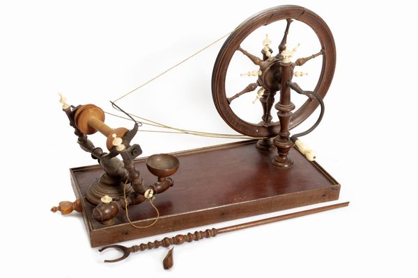 Arcolaio in legno, secolo XIX  - Asta Incanti d'Arte - Associazione Nazionale - Case d'Asta italiane