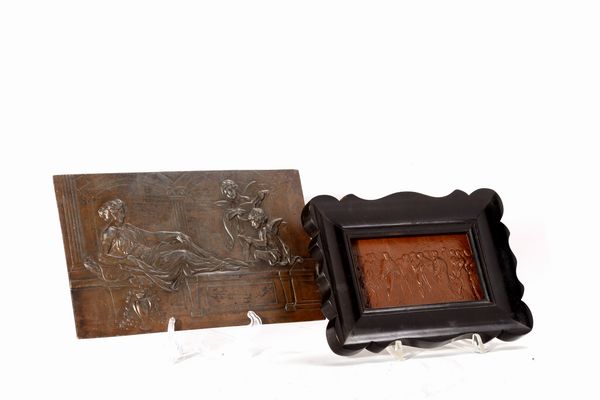Lotto composto da due placche in bronzo con bassorilievi raffiguranti Venere con due Amorini e Cristo e l'Adultera  - Asta Incanti d'Arte - Associazione Nazionale - Case d'Asta italiane