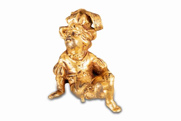 Piccola scultura in bronzo dorato raffigurante giovane paggetto con cappello piumato, secoli XVII - XVIII  - Asta Incanti d'Arte - Associazione Nazionale - Case d'Asta italiane