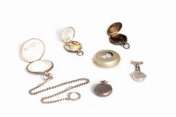 Lotto composto da sei orologi da tasca, secoli XIX - XX  - Asta Incanti d'Arte - Associazione Nazionale - Case d'Asta italiane