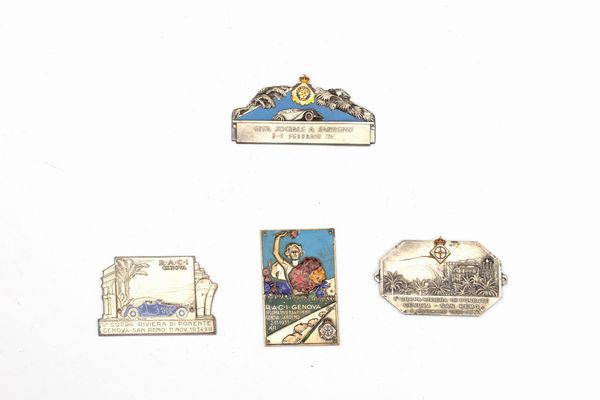 Lotto composto da quattro placche in metallo e smalti  - Asta Incanti d'Arte - Associazione Nazionale - Case d'Asta italiane