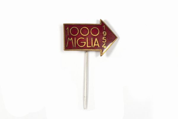 Distintivo 1000 Miglia, 1954  - Asta Incanti d'Arte - Associazione Nazionale - Case d'Asta italiane