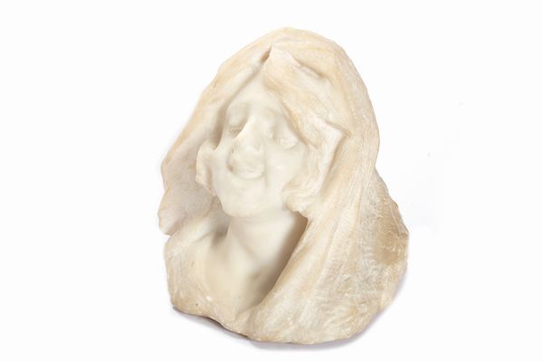 Scultura in marmo raffigurante busto di fanciulla sorridente, inizi secolo XX  - Asta Incanti d'Arte - Associazione Nazionale - Case d'Asta italiane