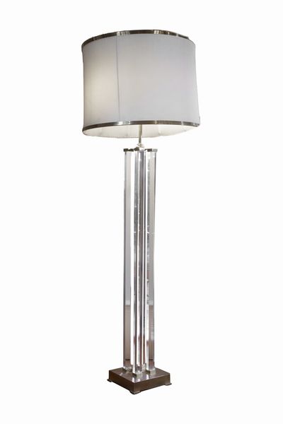 Lampada in plexiglass e ottone, anni '80 del Novecento  - Asta Incanti d'Arte - Associazione Nazionale - Case d'Asta italiane