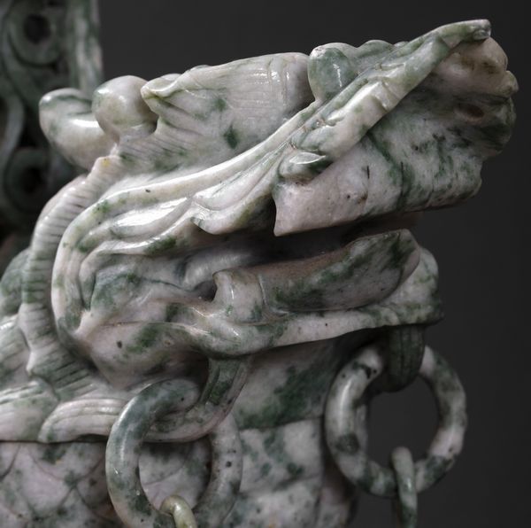 Barca in pietra verde a forma di drago con pagoda, Cina secolo XX  - Asta Incanti d'Arte - Associazione Nazionale - Case d'Asta italiane