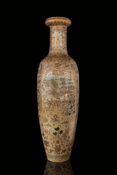 Grande e importante vaso Satsuma con decorazioni floreali e scene di vita di corte, Giappone inizio secolo XX  - Asta Incanti d'Arte - Associazione Nazionale - Case d'Asta italiane