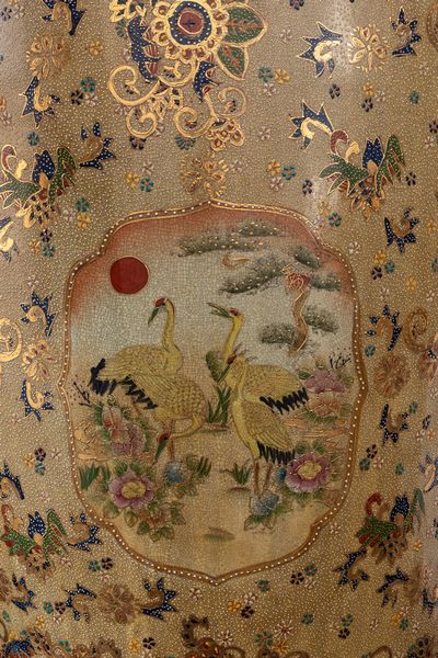 Grande e importante vaso Satsuma con decorazioni floreali e scene di vita di corte, Giappone inizio secolo XX  - Asta Incanti d'Arte - Associazione Nazionale - Case d'Asta italiane