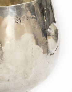Vaso in argento, anni '30 del Novecento  - Asta Incanti d'Arte - Associazione Nazionale - Case d'Asta italiane