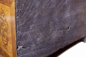 Cassettone Luigi XIV, Lombardia inizi secolo XVIII  - Asta Incanti d'Arte - Associazione Nazionale - Case d'Asta italiane