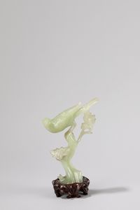 Tre sculture in pietra dura verde raffiguranti volatili, Cina secolo XX  - Asta Incanti d'Arte - Associazione Nazionale - Case d'Asta italiane