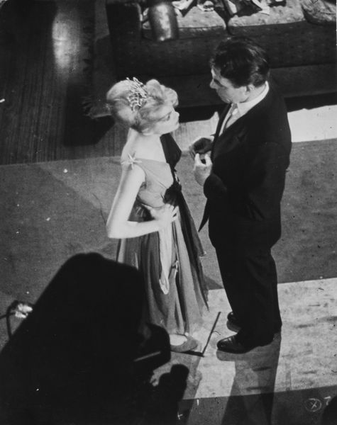 Romano Cagnoni : James Mason e Sue Lyon in Lolita di Stanley Kubrick  - Asta Fotografia - Associazione Nazionale - Case d'Asta italiane