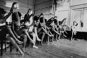 Mirella Ricciardi : Africa addio  - Asta Fotografia - Associazione Nazionale - Case d'Asta italiane