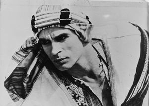 Anonimo - Rudolf Nureyev in �Valentino� di Ken Russell