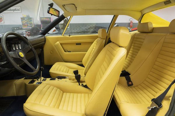 Ferrari : Dino 208 GT4 - 1977  - Asta Automobili - Associazione Nazionale - Case d'Asta italiane