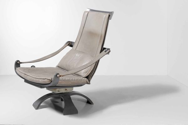 Poltrona girevole  - Asta Design Lab - Associazione Nazionale - Case d'Asta italiane