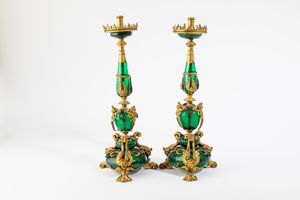 Coppia di importanti candelieri in vetro soffiato di Murano con montatura in bronzo dorato. Veneto, primo quarto del XVII secolo  - Asta Villa di Maser. Storia di una casa e di una famiglia - Associazione Nazionale - Case d'Asta italiane